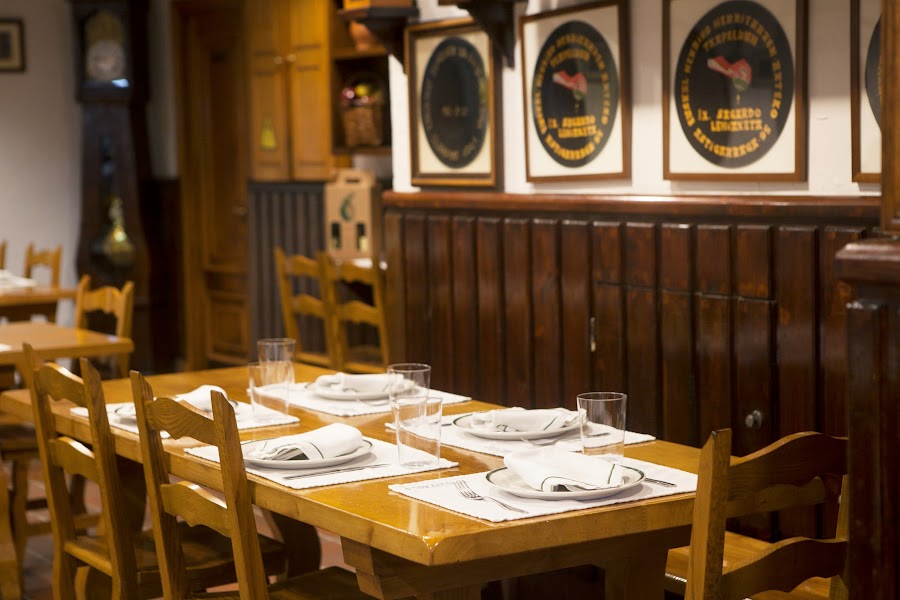Barkaiztegi Restaurante / Sidrería