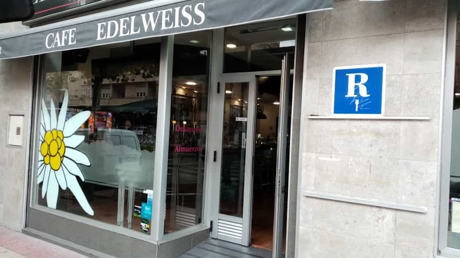 EDELWEISS Café