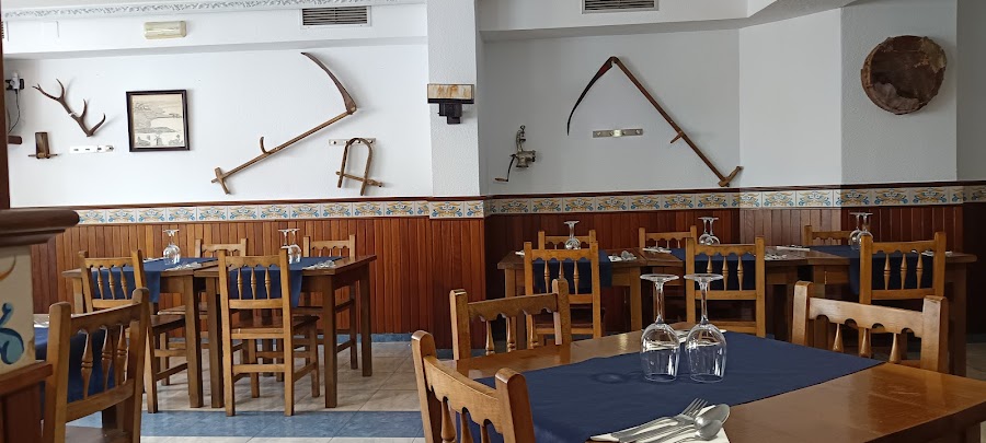 Hostal-Restaurante El Escudo