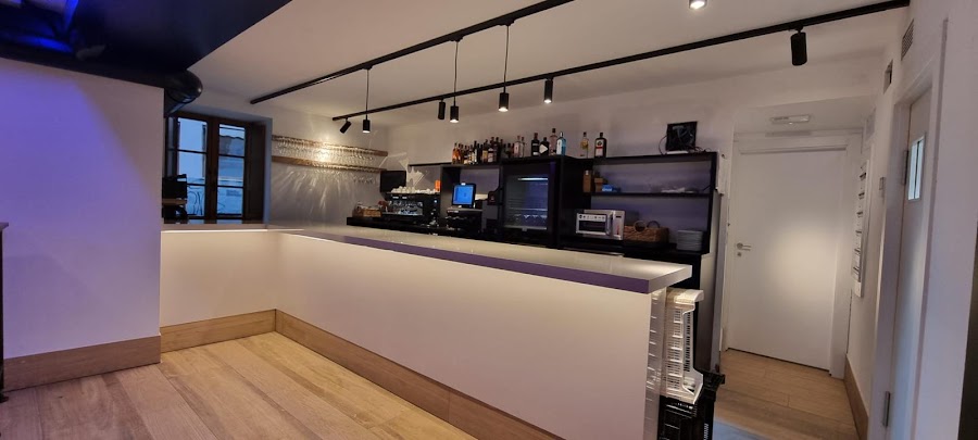 Kuria Taberna