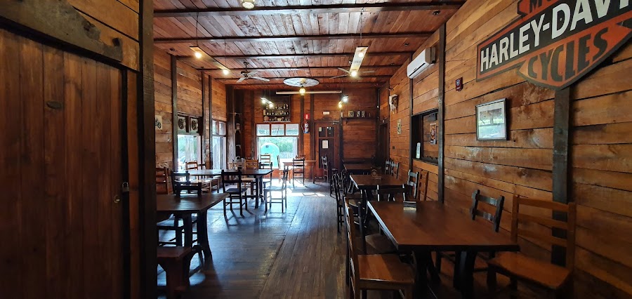 Radikal Cheyenne Saloon