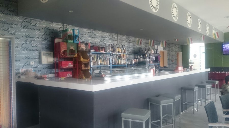 bar restaurante las piscinas