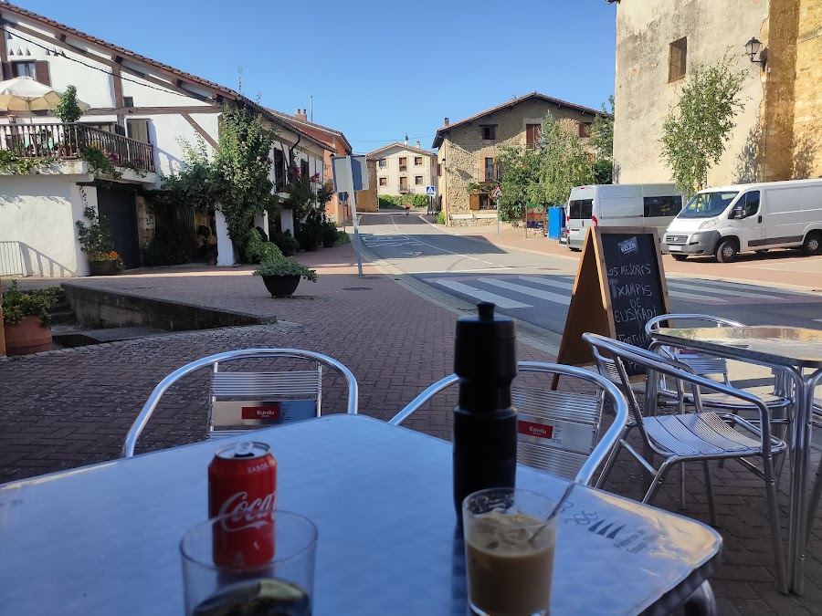 Bar Urturi