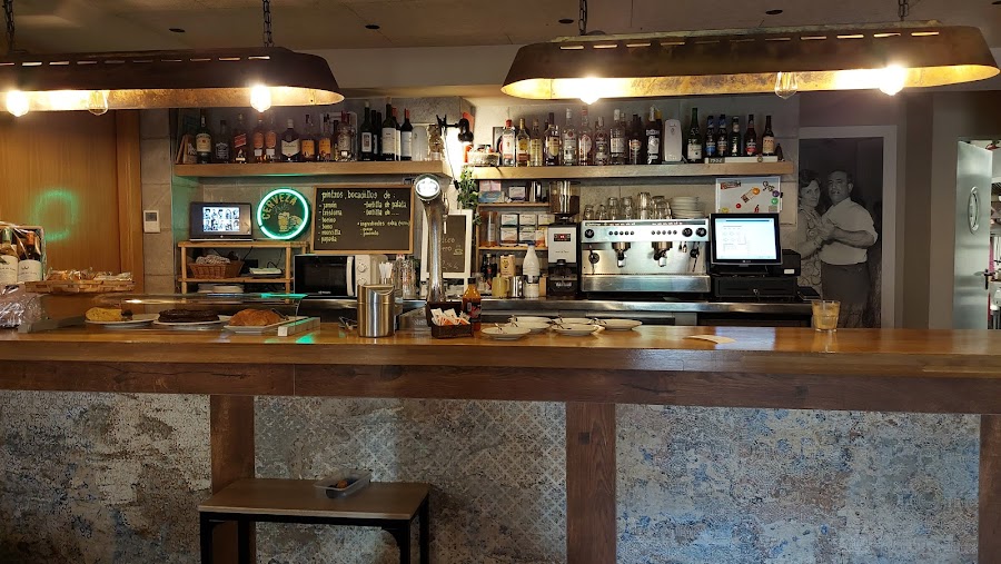 Bar Valentín