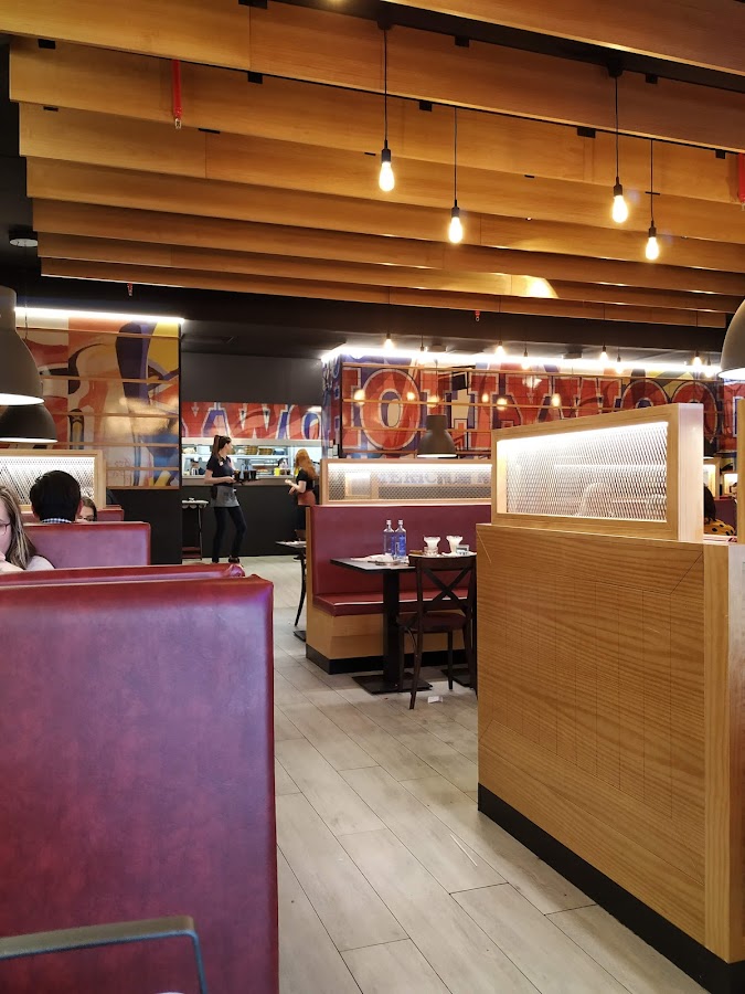 Foster's Hollywood