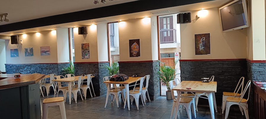 Lora Bar