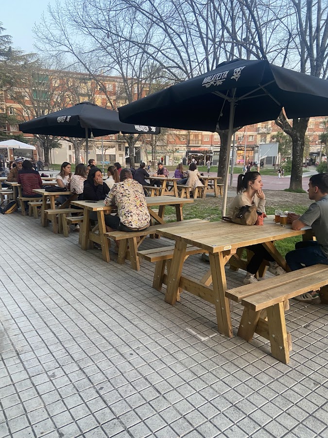 PIZZERIA - CERVECERIA MALATESTA PGK