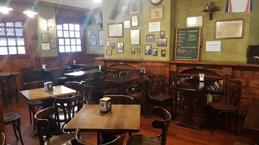 School Tavern