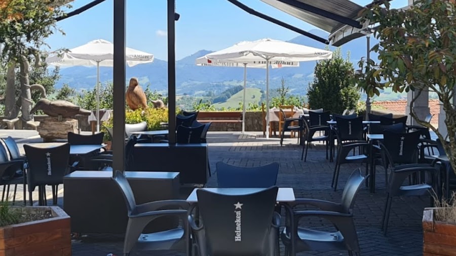 Zirta jatetxea Larraul ostatua